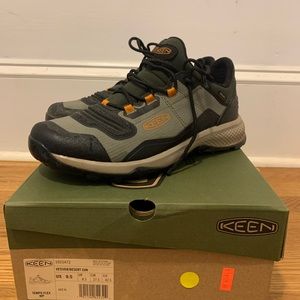 Keen Tempo Flex WP Hiking Shoes
